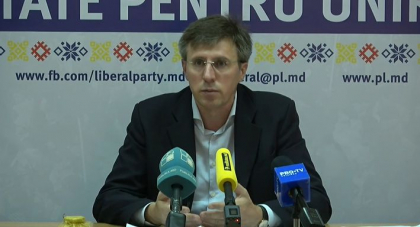 Dorin Chirtoaca: "Plahotniuc cu Voronin au pus temelie in legislatie ca sa poata fura necontenit" Dorin Chirtoaca: "Plahotniuc cu Voronin au pus temelie in legislatie ca sa poata fura necontenit"