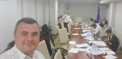 Comisia Juridica care urmeaza sa desemneze doi judecatori la Curtea Constitutionala, continua sa lucreze. Novac: „Lucram si la aceasta ora...”- FOTO Comisia Juridica care urmeaza sa desemneze doi judecatori la Curtea Constitutionala, continua sa lucreze. Novac: „Lucram si la aceasta ora...”- FOTO