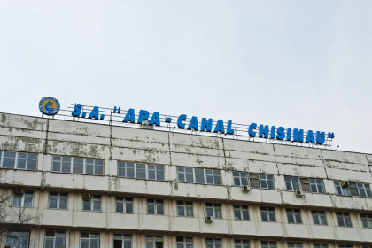 Lilian Carp acuza directorul SA Apa-Canal Chisinau de semnarea contractelor cu companiile sale personale: "Fiind coleg de grupa cu Plahotniuc a fost “inaintat” (bagat pe usa din spate) de insasi Iaralov" Lilian Carp acuza directorul SA Apa-Canal Chisinau de semnarea contractelor cu companiile sale personale: "Fiind coleg de grupa cu Plahotniuc a fost “inaintat” (bagat pe usa din spate) de insasi Iaralov"