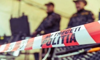 Explozie in satul Hirova, raionul Calarasi. Cinci persoane, transportate la spital dupa ce un barbat a detonat o grenada
Explozie in satul Hirova, raionul Calarasi. Cinci persoane, transportate la spital dupa ce un barbat a detonat o grenada