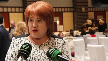 Domnica Manole spune ca a primit scrisoare de la Guvern si ca este aceeasi pentru toti candidatii exclusi de la functia de judecator CC, fara a fi explicate motivele: „Opriti-va sa instaurati regulile voastre, la fel de nedemocratice, cum au fost si pe timpul regimului Plahotniuc”