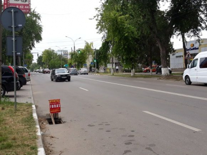 In municipiul Ungheni se fura tot mai multe capace de canalizare. Anuntul facut de autoritati - GALERIE FOTO