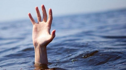 Un moldovean s-a inecat in Marea Neagra. Tragedia s-a produs la Koblevo. Martorii spun ca barbatul s-a rasturnat de pe o saltea gonflabila si a inceput sa se scufunde