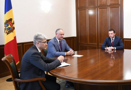 Igor Dodon spune ca a decis sa semneze decretul privind numirea lui Dumitru Robu, in functia de Procuror General interimar al RM - FOTO Igor Dodon spune ca a decis sa semneze decretul privind numirea lui Dumitru Robu, in functia de Procuror General interimar al RM - FOTO