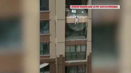 A scapat cu viata, dupa ce a cazut de la etajul 6. Cum a fost salvat copilul de 3 ani A scapat cu viata, dupa ce a cazut de la etajul 6. Cum a fost salvat copilul de 3 ani