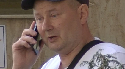 Judecatorul ucrainean, care ar fi ascuns 150.000 de euro in borcane si a luat decizii controversate in timpul Euromaidanului, surprins langa sediul PDM/ VIDEO - Anticoruptie.md