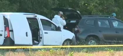 Anchetatorii au reluat cautarile in padurea unde Dinca spune ca ar fi ascuns trupurile Anchetatorii au reluat cautarile in padurea unde Dinca spune ca ar fi ascuns trupurile