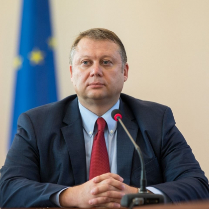 Vadim Branzan ii raspunde lui Andrian Candu despre Arena Chisinau: "Incetati sa va faceti de rusine, tot pe ce ati pus mana ori a fost stricat, ori a fost furat, de Dumneavoastra si prietenii pe care ii aveti" Vadim Branzan ii raspunde lui Andrian Candu despre Arena Chisinau: "Incetati sa va faceti de rusine, tot pe ce ati pus mana ori a fost stricat, ori a fost furat, de Dumneavoastra si prietenii pe care ii aveti"