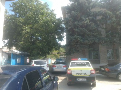 Ilan Sor, pe panoul persoanelor anuntate in cautare generala la Orhei - FOTO Ilan Sor, pe panoul persoanelor anuntate in cautare generala la Orhei - FOTO