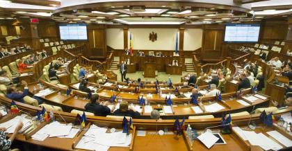 URMARESTE LIVE. Cu intarziere de aproape o ora, deputatii s-au intrunit intr-o noua sedinta plenara extraordinara/ Sedinta din 16 august 2019 a Legislativului, partea a doua