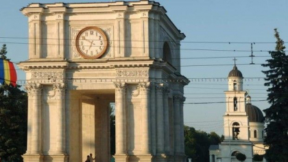 Se demoleaza istoria. Cum arata Arcul de Triumf din capitala - GALERIE FOTO