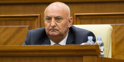 Democratul care va candida in circumscriptia nr. 33 care a fost castigata de Andrei Nastase. Anuntul facut de Pavel Filip Democratul care va candida in circumscriptia nr. 33 care a fost castigata de Andrei Nastase. Anuntul facut de Pavel Filip