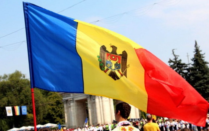 In centrul capitalei au loc pregatiri pentru sarbatoarea de maine, Ziua Limbii Romane In centrul capitalei au loc pregatiri pentru sarbatoarea de maine, Ziua Limbii Romane