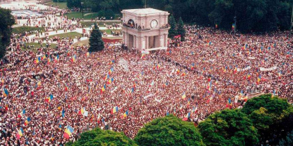 „Sa te simti cu adevarat cetatean al acestei tari”- trei decenii de limba romana - VIDEO/FOTO - ZdG.md