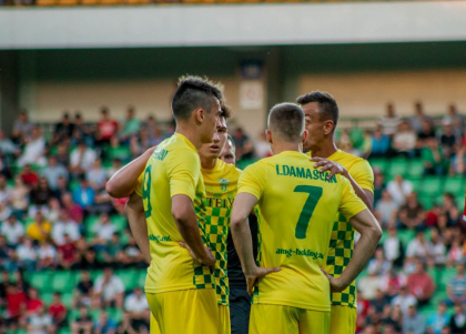 Zimbru a suferit o noua infrangere in fata propriilor suporteri. Galben-verzii le-au tinut piept intregul meci celor de la Sfantul Gheorghe, insa au primit un gol cu cateva minute inainte de fluierul final
