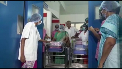 O femeie a devenit mama pentru prima oara la varsta de 73 de ani. Ce varsta are tatal