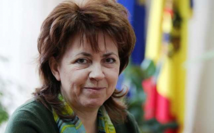Sefa Biroului Migratie si Azil, pusa sub invinuire in cazul expulzarii celor sapte profesori turci, a fost suspendata din functie