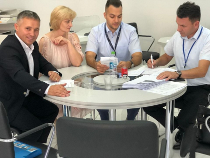Fostul membru al CSM, Teodor Carnat, si-a depus dosarul de candidat pentru functia de primar de Chisinau - FOTO Fostul membru al CSM, Teodor Carnat, si-a depus dosarul de candidat pentru functia de primar de Chisinau - FOTO