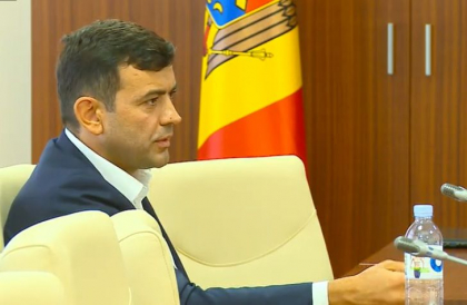 Chiril Gaburici paseaza responsabilitatea pentru privatizarea Air Moldova pe umerii APP. Fostul premier spune ca la baza urgentarii procesului de privatizare a companiei a stat faptul ca era in prag de faliment - VIDEO