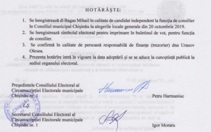Fostul consilier al Silviei Radu, Mihail Bagas, inregistrat la alegerile pentru functia de Consilier Municipal Fostul consilier al Silviei Radu, Mihail Bagas, inregistrat la alegerile pentru functia de Consilier Municipal