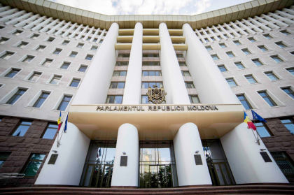 Deputatii se vor intruni astazi in sedinta. Pe ordinea de zi: un singur subiect. Igor Dodon anunta ca va veni cu un discurs in plen / DOC Deputatii se vor intruni astazi in sedinta. Pe ordinea de zi: un singur subiect. Igor Dodon anunta ca va veni cu un discurs in plen / DOC