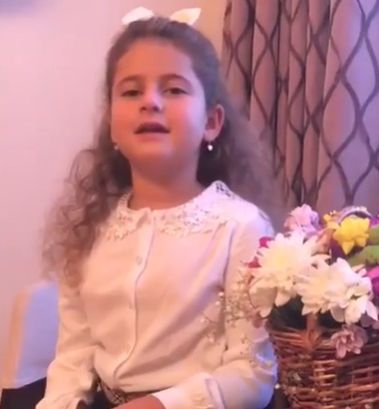 Condamnat la 7 ani si jumatate de inchisoare si dat in cautare internationala, Ilan Sor si sotia lui, interpreta Jasmin, sarbatoresc nunta de bronz. Cum si-a felicitat parintii, fiica lor Margarita - VIDEO Condamnat la 7 ani si jumatate de inchisoare si dat in cautare internationala, Ilan Sor si sotia lui, interpreta Jasmin, sarbatoresc nunta de bronz. Cum si-a felicitat parintii, fiica lor Margarita - VIDEO