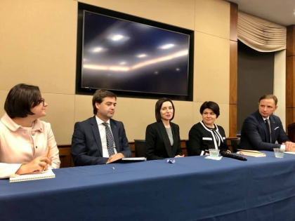 Maia Sandu s-a intalnit cu reprezentantii diasporei din Republica Moldova la Washington. Despre ce au discutat - GALERIE FOTO Maia Sandu s-a intalnit cu reprezentantii diasporei din Republica Moldova la Washington. Despre ce au discutat - GALERIE FOTO