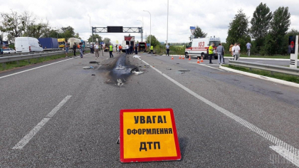 Accident teribil la Odesa. 9 oameni au murit dupa ce un camion si un microbuz s-au ciocnit violent