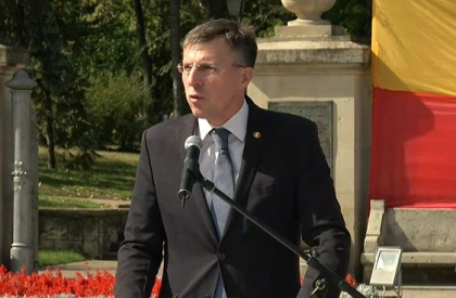 Liderul PL, Dorin Chirtoaca se lanseaza in campania electorala pentru alegerile locale: "Ceea ce incearca sa va promita ei, noi deja am facut" Liderul PL, Dorin Chirtoaca se lanseaza in campania electorala pentru alegerile locale: "Ceea ce incearca sa va promita ei, noi deja am facut"