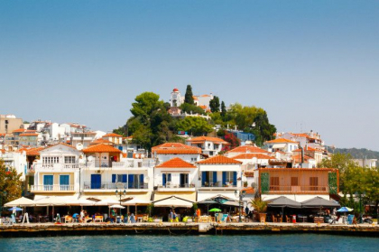 Tragedia care a socat insula Skiathos. Un barbat si-a calcat sotia cu masina Tragedia care a socat insula Skiathos. Un barbat si-a calcat sotia cu masina