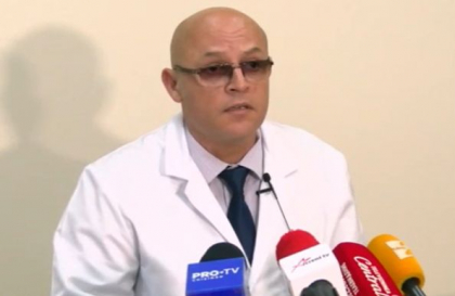 Ce spun medicii despre starea soferitei din Porsche care a intrat intr-un troleibuz: "Raman cu pronosticul rezervat. Volumul de interventii pe care le-a suportat femeia este foarte mare"