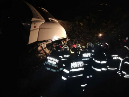 Accident extrem de grav in Ialomita. 10 oameni au murit si 7 au fost raniti dupa ce un TIR a intrat pe contrasens - FOTO