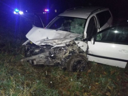 Detalii despre accidentul de la Drochia: ambulanta era oprita pe marginea drumului cand automobilul condus de un tanar beat crita a intrat violent in ea. Ala Nemerenco: „Trebuie inasprite toate regulile si de primire a permisilui auto, dar si sanctionare pentru incalcarile comise” - FOTO
