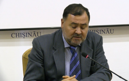 Invatatoarea de la Liceul „Socrate”, care ar fi strigat si amenintat micutii din clasa I, nu va mai putea preda niciodata. Aceasta decizie a fost anuntata de seful adjunct al Directiei Municipale Educatie, Valeriu Mirza in cadrul sedintei saptamanale de la Primarie Invatatoarea de la Liceul „Socrate”, care ar fi strigat si amenintat micutii din clasa I, nu va mai putea preda niciodata. Aceasta decizie a fost anuntata de seful adjunct al Directiei Municipale Educatie, Valeriu Mirza in cadrul sedintei saptamanale de la Primarie