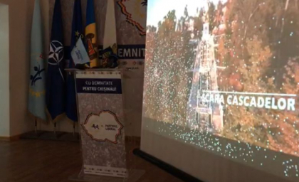 Dorin Chirtoaca sustine o conferinta de presa cu tema: „Chem candidatii puterii, Ceban si Nastase la DEZBATERI!” - VIDEO Dorin Chirtoaca sustine o conferinta de presa cu tema: „Chem candidatii puterii, Ceban si Nastase la DEZBATERI!” - VIDEO