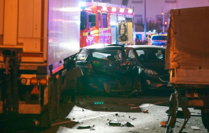 Posibil atac terorist in Germania. A furat un camion si a intrat cu el in multime Posibil atac terorist in Germania. A furat un camion si a intrat cu el in multime