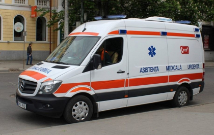 Directorul adjunct al Centrului National de Asistenta Medicala Urgenta Prespitaliceasca, retinut in dosarul ambulantelor. Mai multe persoane, audiate de CNA si PA