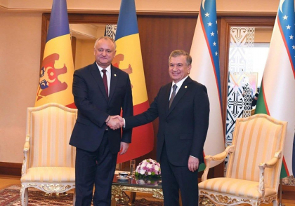 Un drapel "special" pentru intrevederea cu Presedintele Uzbekistanului. Igor Dodon, la Summitul CSI Un drapel "special" pentru intrevederea cu Presedintele Uzbekistanului. Igor Dodon, la Summitul CSI