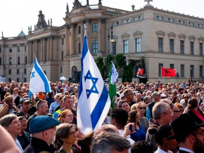 Manifestatie impotriva antisemitismului la Berlin, in urma atacului din Halle
