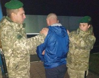 Un moldovean, dat in cautare internationala, retinut la frontiera dintre Ucraina si Belarus Un moldovean, dat in cautare internationala, retinut la frontiera dintre Ucraina si Belarus