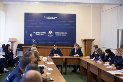 Anchete de serviciu pe numele mai multor angajati ai Politiei de Frontiera cu functii de conducere. Seful institutiei, Rosian Vasiloi, acuza nereguli si abuzuri: "La serviciu nu am rude, prieteni sau cunoscuti, la serviciu sunt dedicat frontierei trup si suflet"