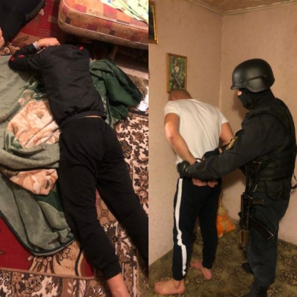 Intrau in casele oamenilor atunci cand acestia nu erau acasa si furau bani si bijuterii. Patru tineri din Hancesti, cercetati de oamenii legii. Momentul retinerii - FOTO/VIDEO Intrau in casele oamenilor atunci cand acestia nu erau acasa si furau bani si bijuterii. Patru tineri din Hancesti, cercetati de oamenii legii. Momentul retinerii - FOTO/VIDEO