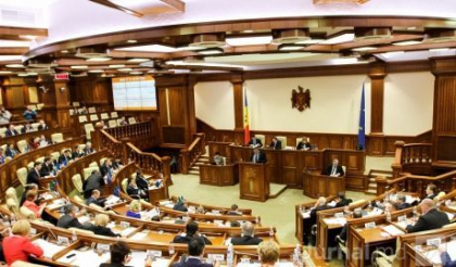 URMARESTE LIVE. Sedinta Parlamentului din 17 octombrie. Democratii au parasit sala inainte ca Alexandr Slusari sa vorbeasca despre frauda bancara URMARESTE LIVE. Sedinta Parlamentului din 17 octombrie. Democratii au parasit sala inainte ca Alexandr Slusari sa vorbeasca despre frauda bancara