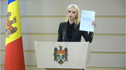 Procuratura Anticoruptie ar fi pornit o cauza penala pe numele sotului Zinaidei Greceanii, Alexei Greceanii. Anuntul, facut de Marina Tauber care a iesit in fata presei cu un document care ar confirma acest lucru Procuratura Anticoruptie ar fi pornit o cauza penala pe numele sotului Zinaidei Greceanii, Alexei Greceanii. Anuntul, facut de Marina Tauber care a iesit in fata presei cu un document care ar confirma acest lucru