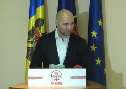 Vladimir Cebotari, dupa ce a obtinut doua procente din voturi, potrivit rezultatelor preliminare: "A fost o campanie interesanta. Avem ce avem" Vladimir Cebotari, dupa ce a obtinut doua procente din voturi, potrivit rezultatelor preliminare: "A fost o campanie interesanta. Avem ce avem"
