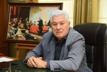 Adresarea lui Vladimir Voronin catre deputati si membrii Guvernului. Ce le cere liderul PCRM: „Demonstrati ca, totusi, sunteti oameni onesti, „cu obraz” - FOTO
Adresarea lui Vladimir Voronin catre deputati si membrii Guvernului. Ce le cere liderul PCRM: „Demonstrati ca, totusi, sunteti oameni onesti, „cu obraz” - FOTO