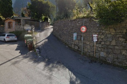 Un moldovean a murit dupa ce excavatorul pe care il conducea s-a rasturnat, in Italia: salvatorii cu un elicopter au scos victima strivita sub vehicul Un moldovean a murit dupa ce excavatorul pe care il conducea s-a rasturnat, in Italia: salvatorii cu un elicopter au scos victima strivita sub vehicul