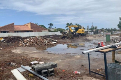 ”Comoara” descoperita de cativa muncitori in timp ce sapau fundatia unei case ”Comoara” descoperita de cativa muncitori in timp ce sapau fundatia unei case