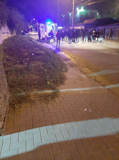Un BMW a lovit mortal un pieton pe o strada din capitala. Martori: „Nici macar nu s-a oprit” - FOTO Un BMW a lovit mortal un pieton pe o strada din capitala. Martori: „Nici macar nu s-a oprit” - FOTO
