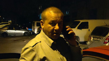 Un politist, prins beat la volan. Acesta a lovit un automobil parcat pe marginea drumului - VIDEO Un politist, prins beat la volan. Acesta a lovit un automobil parcat pe marginea drumului - VIDEO